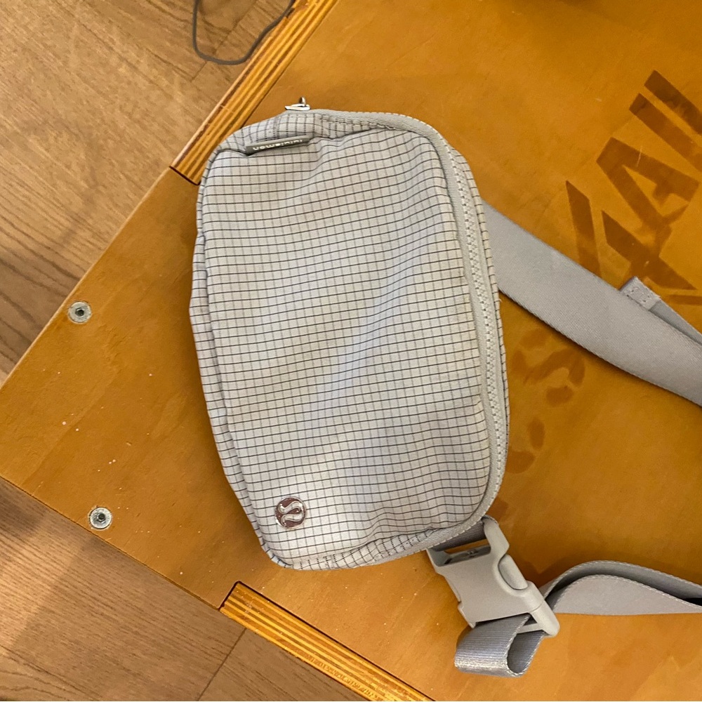 Lululemon Athletica Grid Pattern Light Gray Crossbody Bag